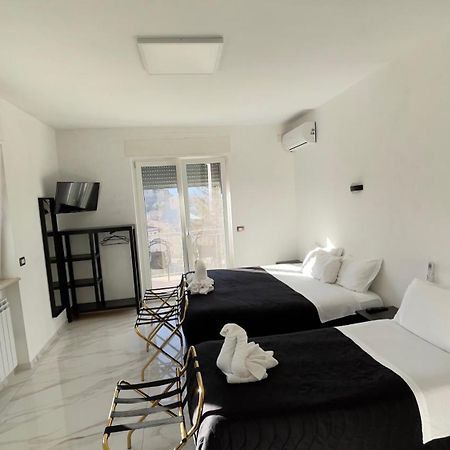 Beb Villareal Balvano 外观 照片